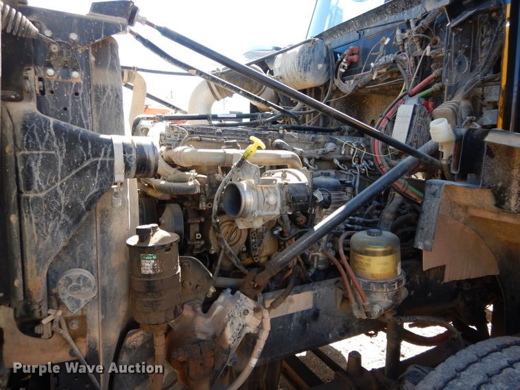 image for item GS9768 2013 Western Star 4900SB semi truck