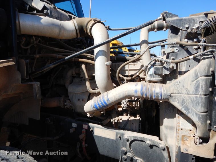 image for item GS9768 2013 Western Star 4900SB semi truck