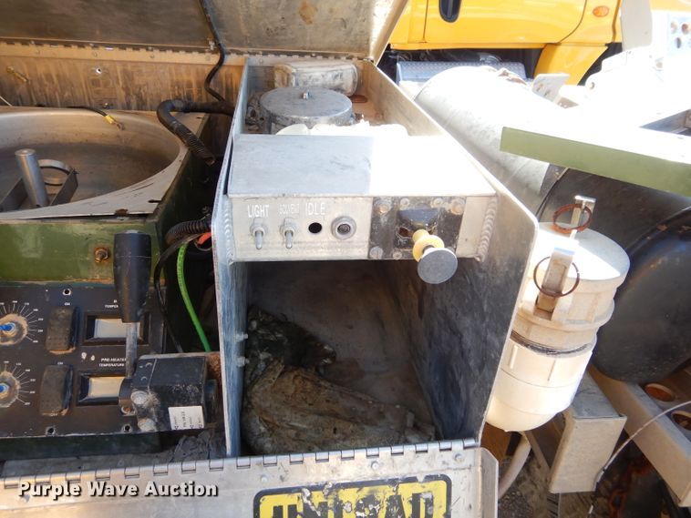 image for item GS9768 2013 Western Star 4900SB semi truck