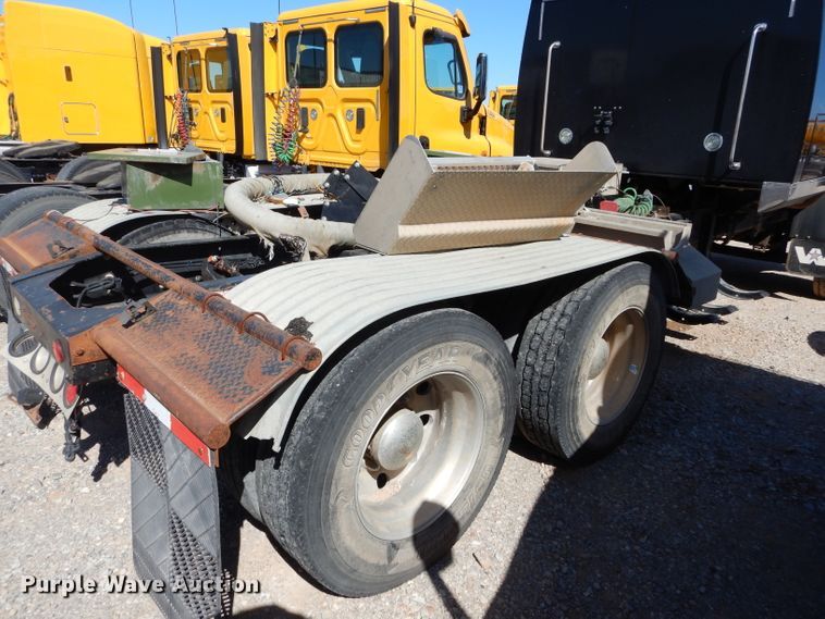 image for item GS9768 2013 Western Star 4900SB semi truck