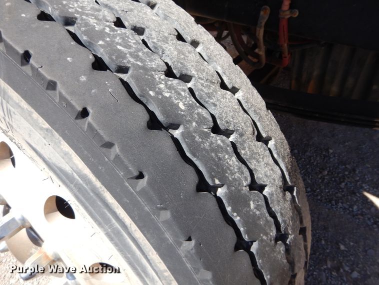 image for item GS9768 2013 Western Star 4900SB semi truck