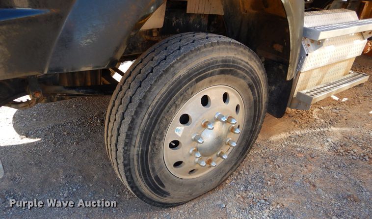 image for item GS9768 2013 Western Star 4900SB semi truck