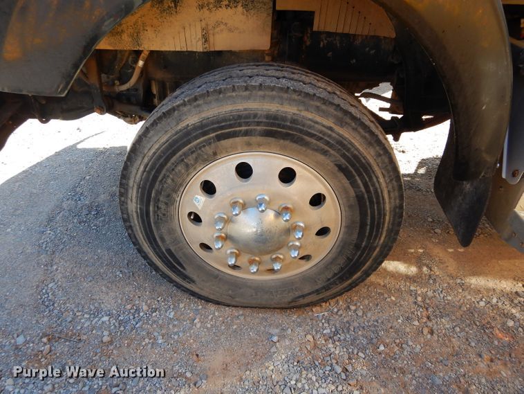 image for item GS9768 2013 Western Star 4900SB semi truck