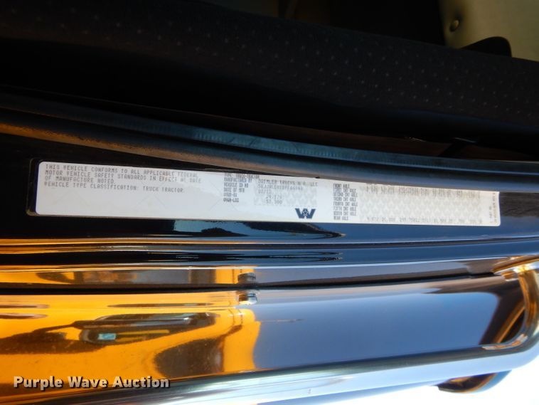 image for item GS9768 2013 Western Star 4900SB semi truck