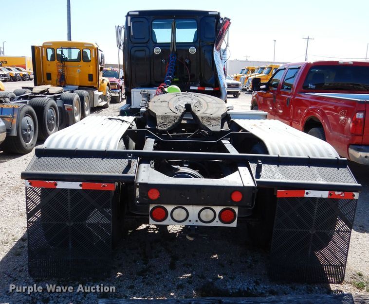 image for item GS9769 2013 Western Star 4900SB semi truck