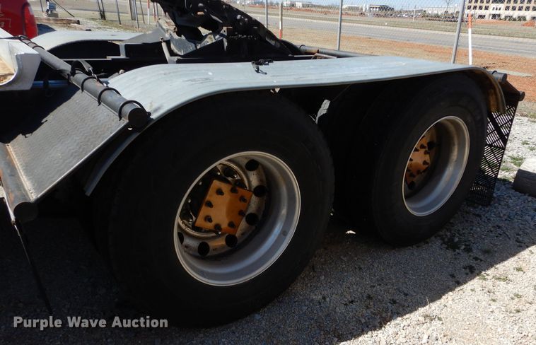 image for item GS9769 2013 Western Star 4900SB semi truck