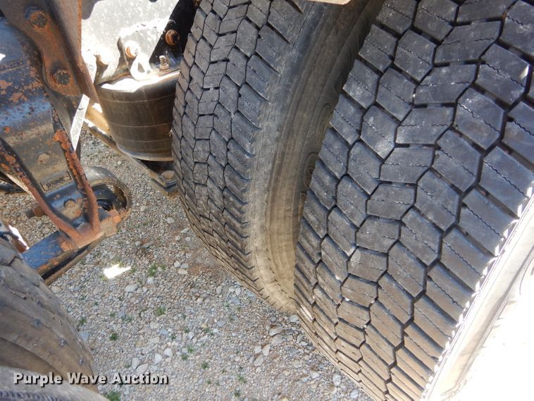 image for item GS9769 2013 Western Star 4900SB semi truck