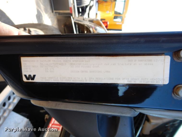 image for item GS9769 2013 Western Star 4900SB semi truck