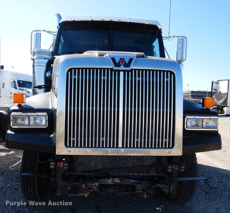 image for item GS9770 2013 Western Star 4900SB semi truck