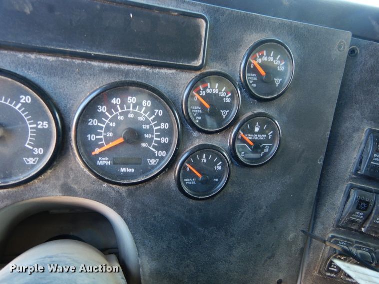 image for item GS9770 2013 Western Star 4900SB semi truck