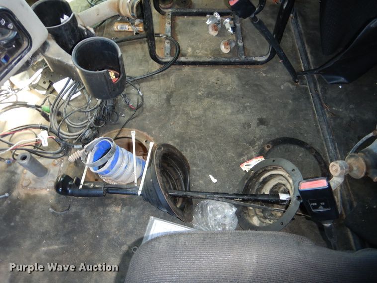 image for item GS9770 2013 Western Star 4900SB semi truck