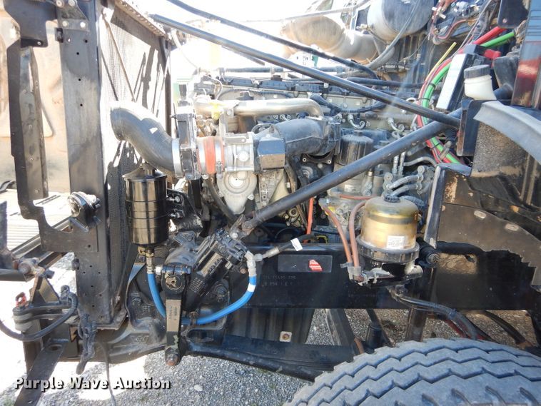 image for item GS9770 2013 Western Star 4900SB semi truck