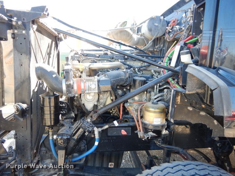 image for item GS9770 2013 Western Star 4900SB semi truck