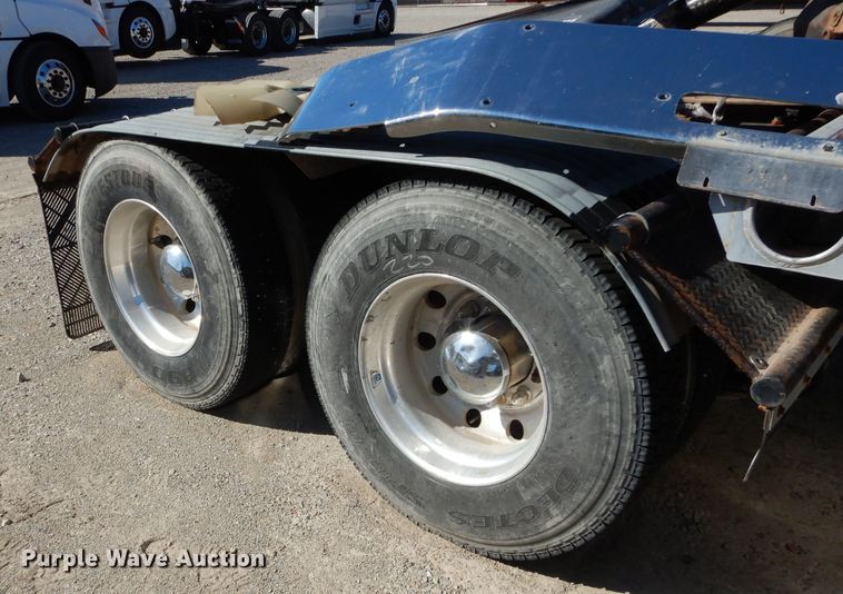 image for item GS9770 2013 Western Star 4900SB semi truck