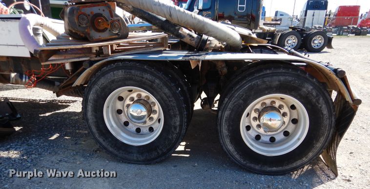 image for item GS9770 2013 Western Star 4900SB semi truck