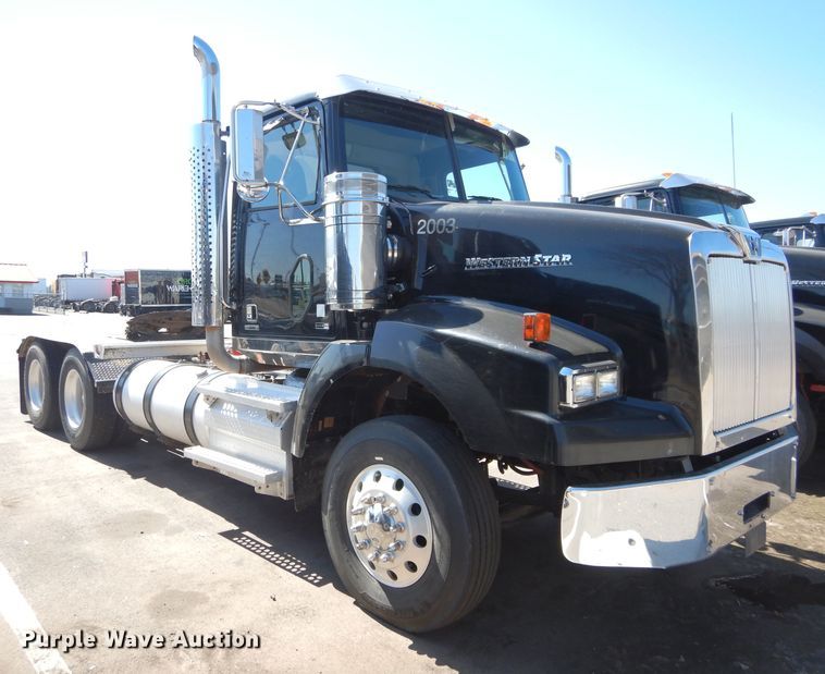 image for item GS9771 2013 Western Star 4900SB semi truck