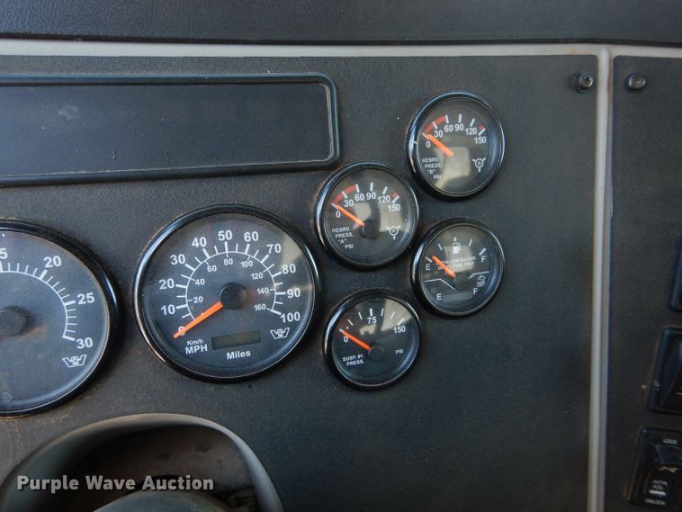 image for item GS9771 2013 Western Star 4900SB semi truck