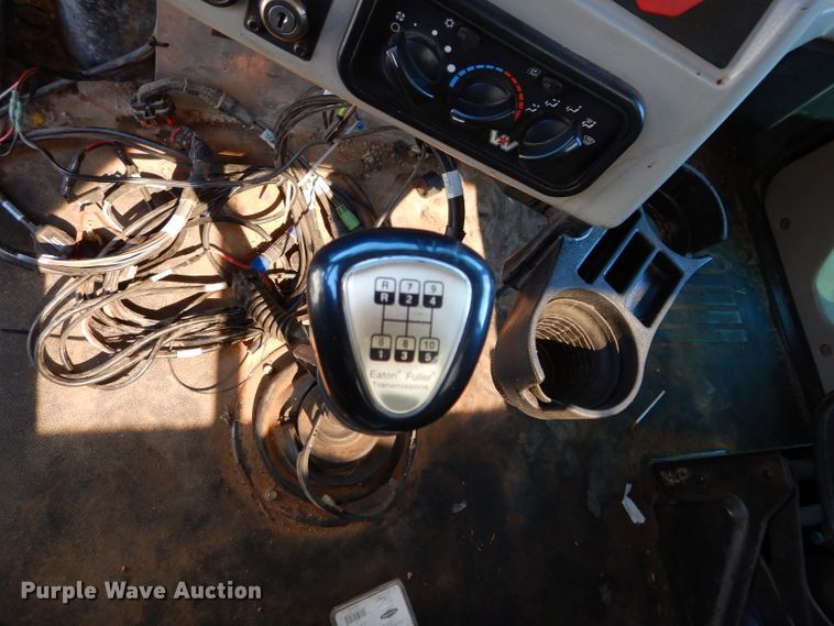 image for item GS9771 2013 Western Star 4900SB semi truck