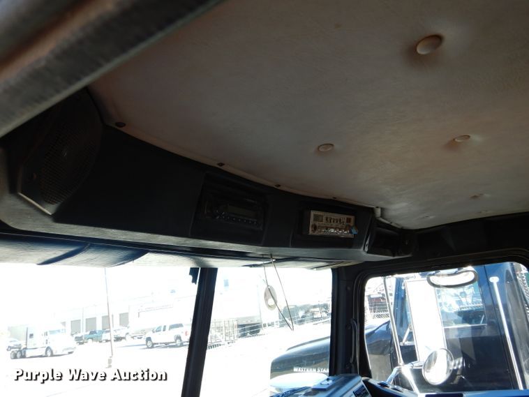 image for item GS9771 2013 Western Star 4900SB semi truck