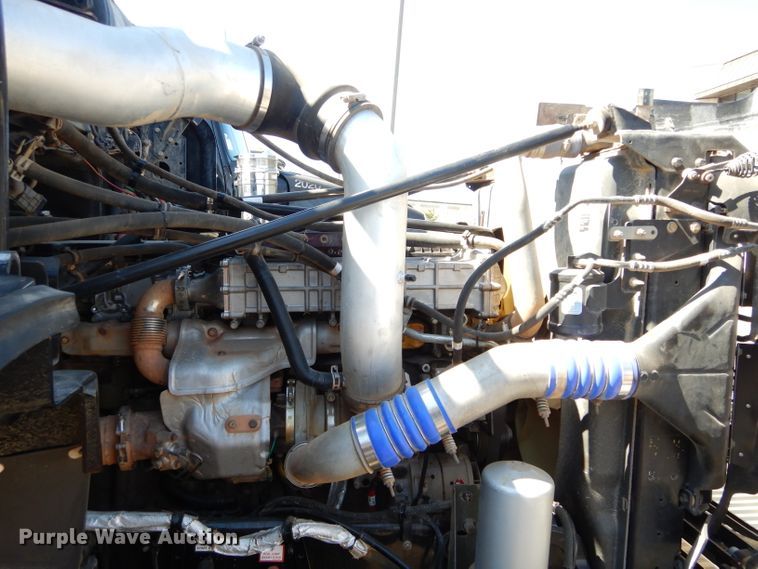 image for item GS9771 2013 Western Star 4900SB semi truck