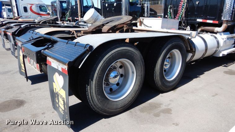 image for item GS9771 2013 Western Star 4900SB semi truck