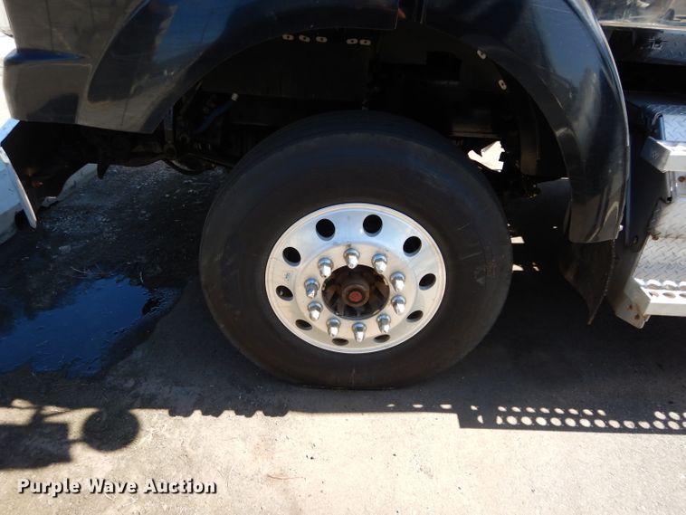 image for item GS9771 2013 Western Star 4900SB semi truck