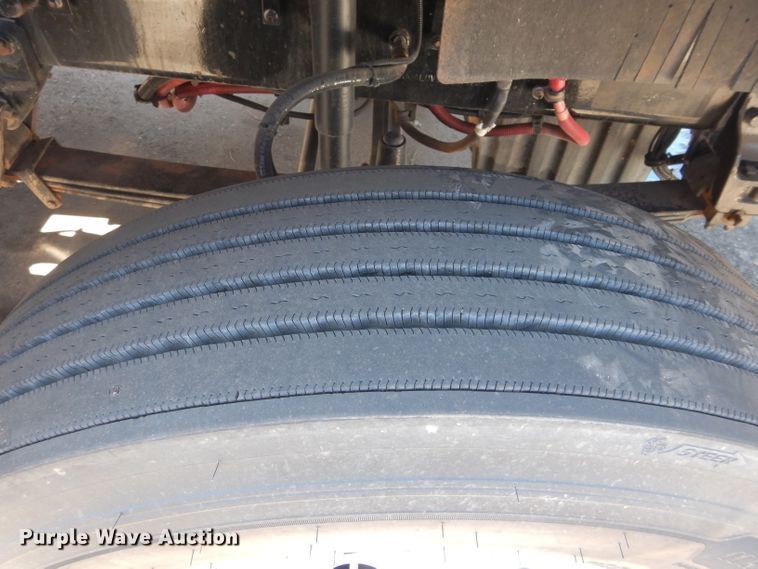 image for item GS9771 2013 Western Star 4900SB semi truck