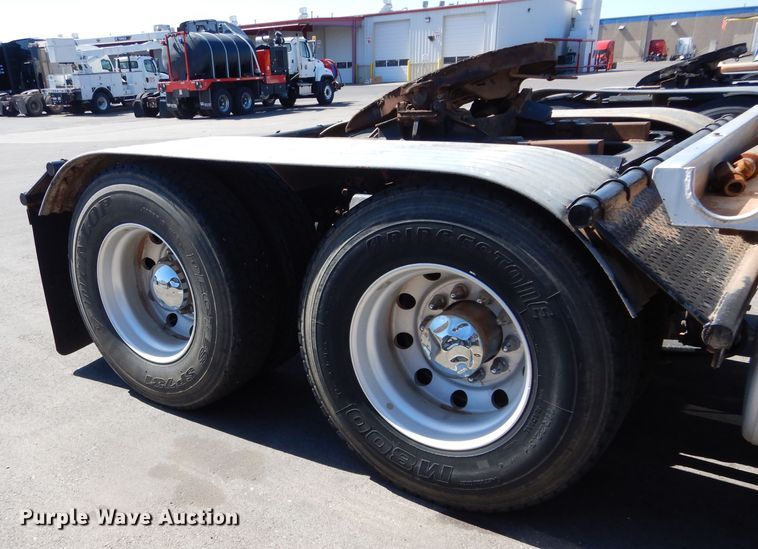 image for item GS9771 2013 Western Star 4900SB semi truck