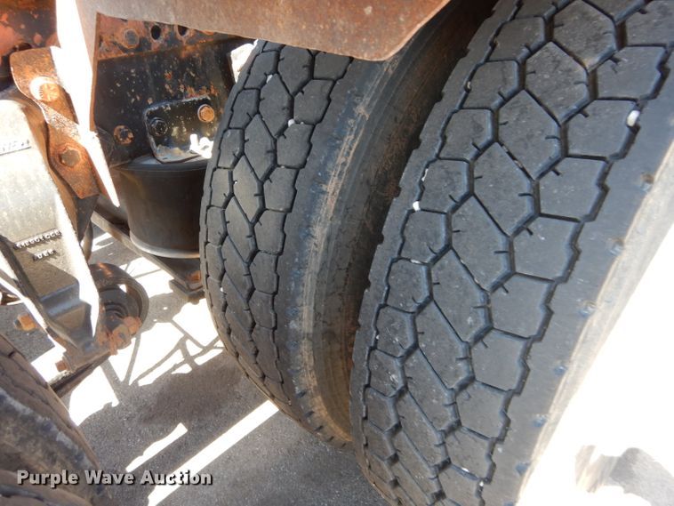 image for item GS9771 2013 Western Star 4900SB semi truck