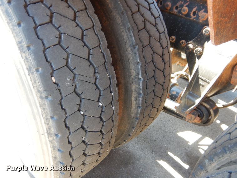 image for item GS9771 2013 Western Star 4900SB semi truck