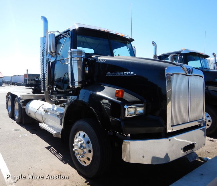 image for item GS9772 2013 Western Star 4900SB semi truck