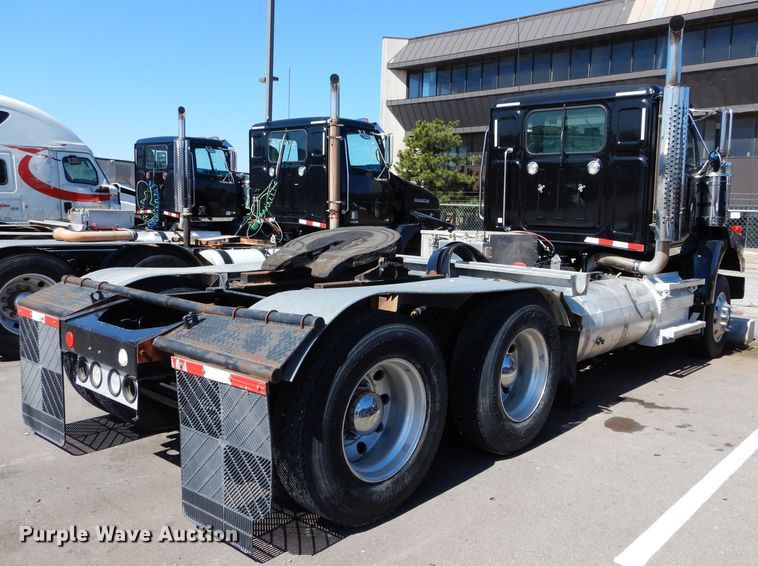 image for item GS9772 2013 Western Star 4900SB semi truck