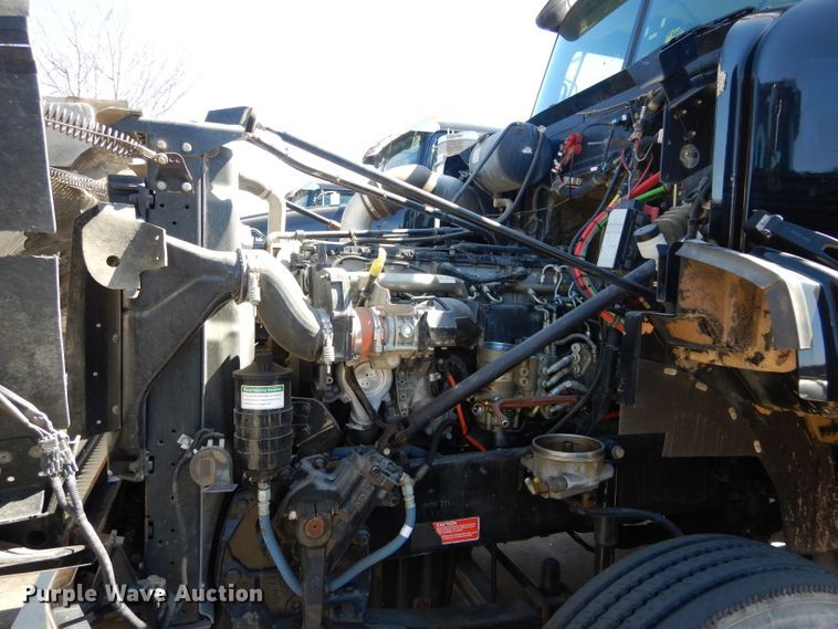 image for item GS9772 2013 Western Star 4900SB semi truck