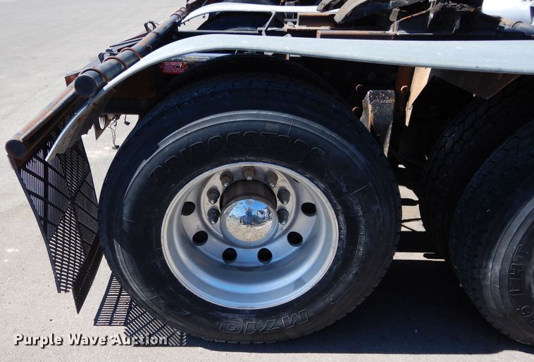 image for item GS9772 2013 Western Star 4900SB semi truck