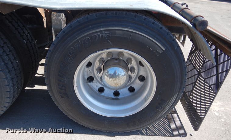 image for item GS9772 2013 Western Star 4900SB semi truck