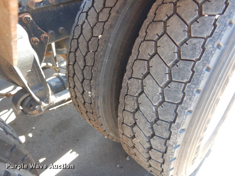 image for item GS9772 2013 Western Star 4900SB semi truck