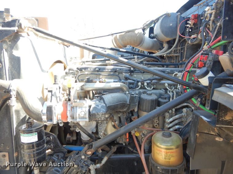 image for item GS9773 2013 Western Star 4900SB semi truck