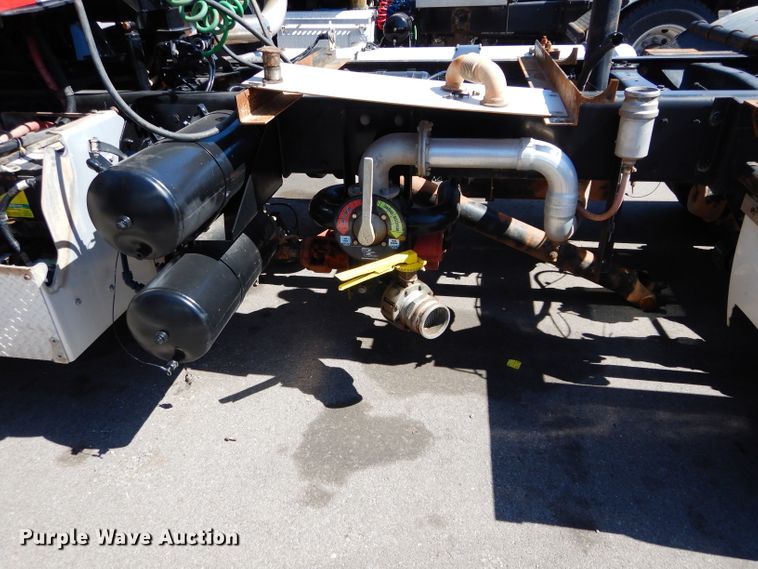 image for item GS9773 2013 Western Star 4900SB semi truck