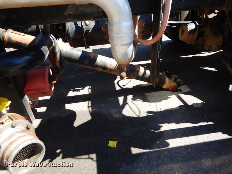 image for item GS9773 2013 Western Star 4900SB semi truck