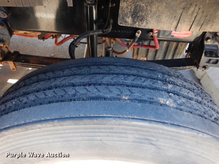 image for item GS9773 2013 Western Star 4900SB semi truck