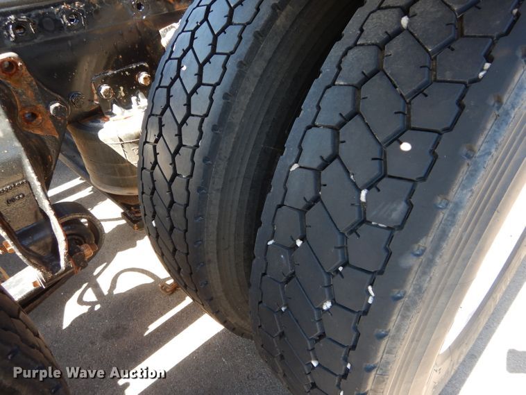 image for item GS9773 2013 Western Star 4900SB semi truck