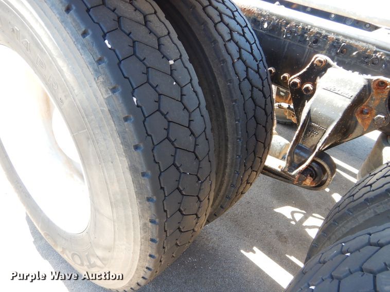 image for item GS9773 2013 Western Star 4900SB semi truck