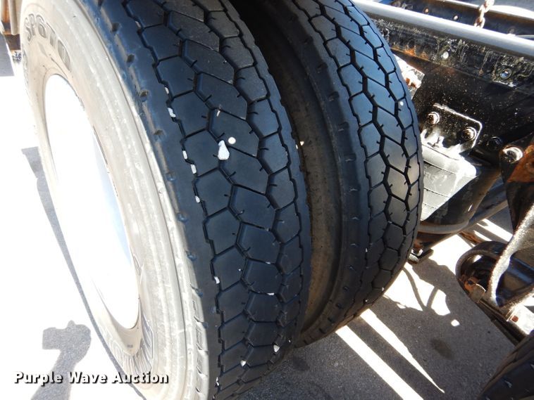 image for item GS9773 2013 Western Star 4900SB semi truck