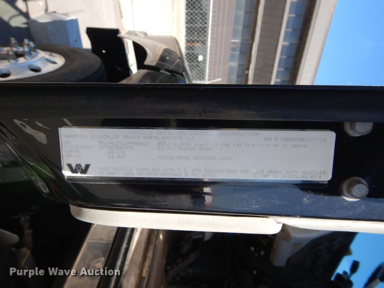 image for item GS9773 2013 Western Star 4900SB semi truck