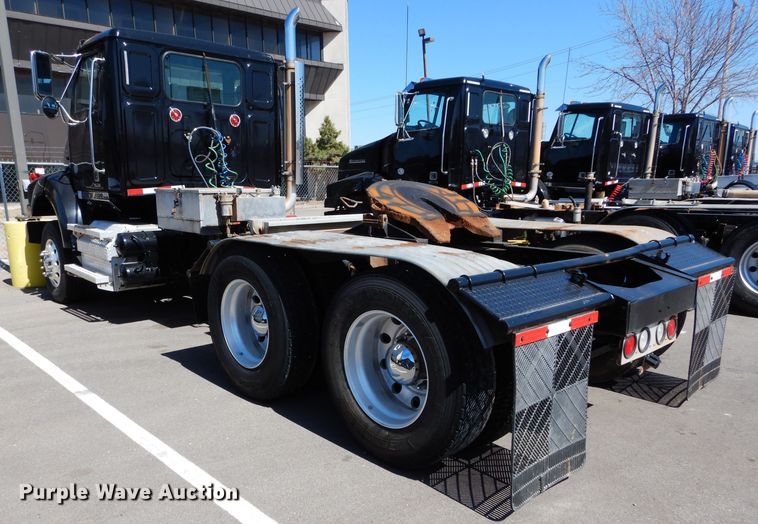 image for item GS9774 2013 Western Star 4900SB semi truck