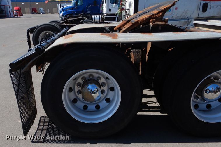 image for item GS9774 2013 Western Star 4900SB semi truck