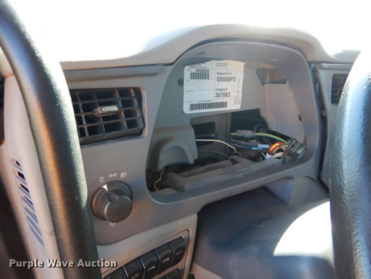 image for item GS9775 2016 Peterbilt 567 semi truck