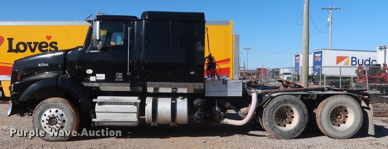 image for item GS9776 2013 Western Star 4900SB semi truck