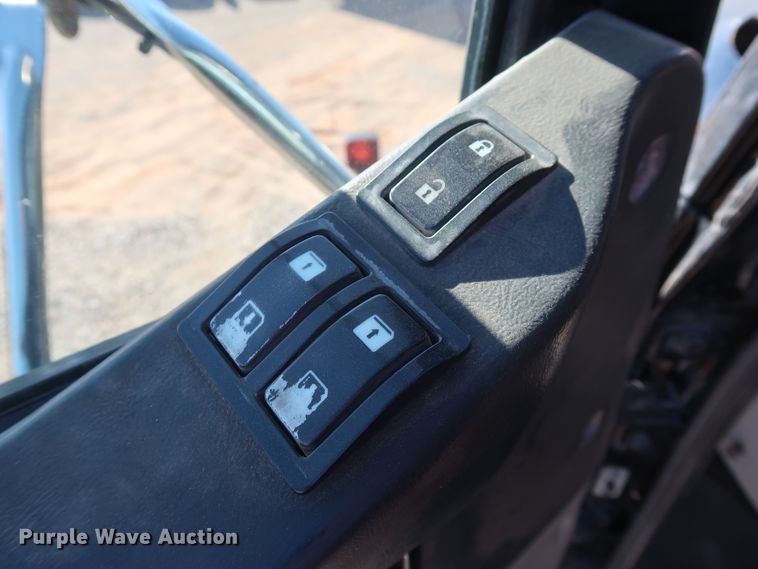 image for item GS9776 2013 Western Star 4900SB semi truck