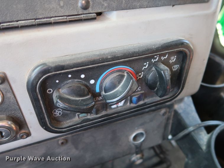 image for item GS9776 2013 Western Star 4900SB semi truck